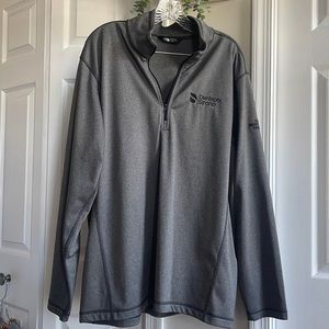 Men’s pullover with quarter zip